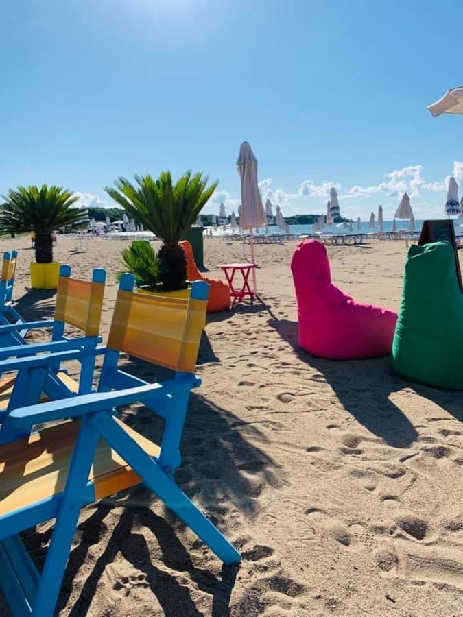 Atlantis Atmosphere Apartment Burgas Luaran gambar